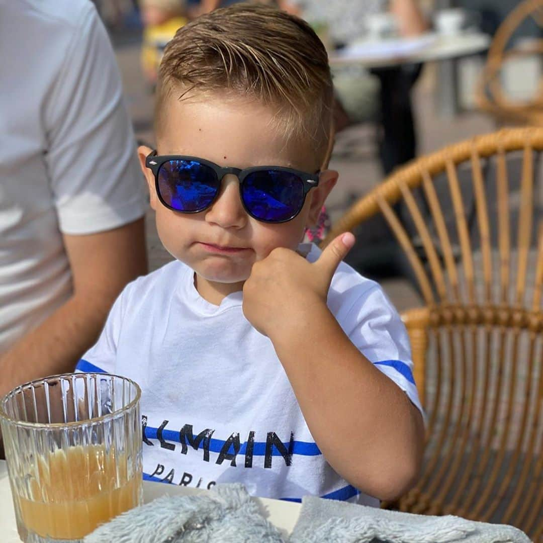 エルウィン・ムルダーのインスタグラム：「The youngest member of our family turns 3 today. Happy birthday James 🎉🎉❤️」