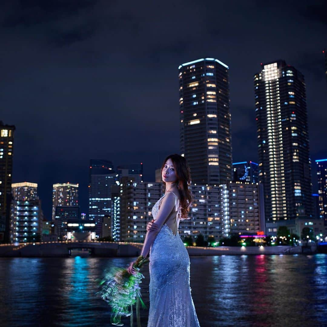 木谷有里さんのインスタグラム写真 - (木谷有里Instagram)「Tokyo wedding photo📷  Photo: @t.w.p.anzawa Hair&Make up:  @nobukoshioda  Flowerstylist: @lecoeul  Dress: @reginacloset027   #ウエディングフォト #東京 #勝鬨橋 #至極のウエディングフォト #ウエディングモデル #ウエディングドレスレンタル #ヘアメイク　#ブーケ #オーダーメイドブーケ #tokyo #wedding」10月16日 15時48分 - kitani_yuri