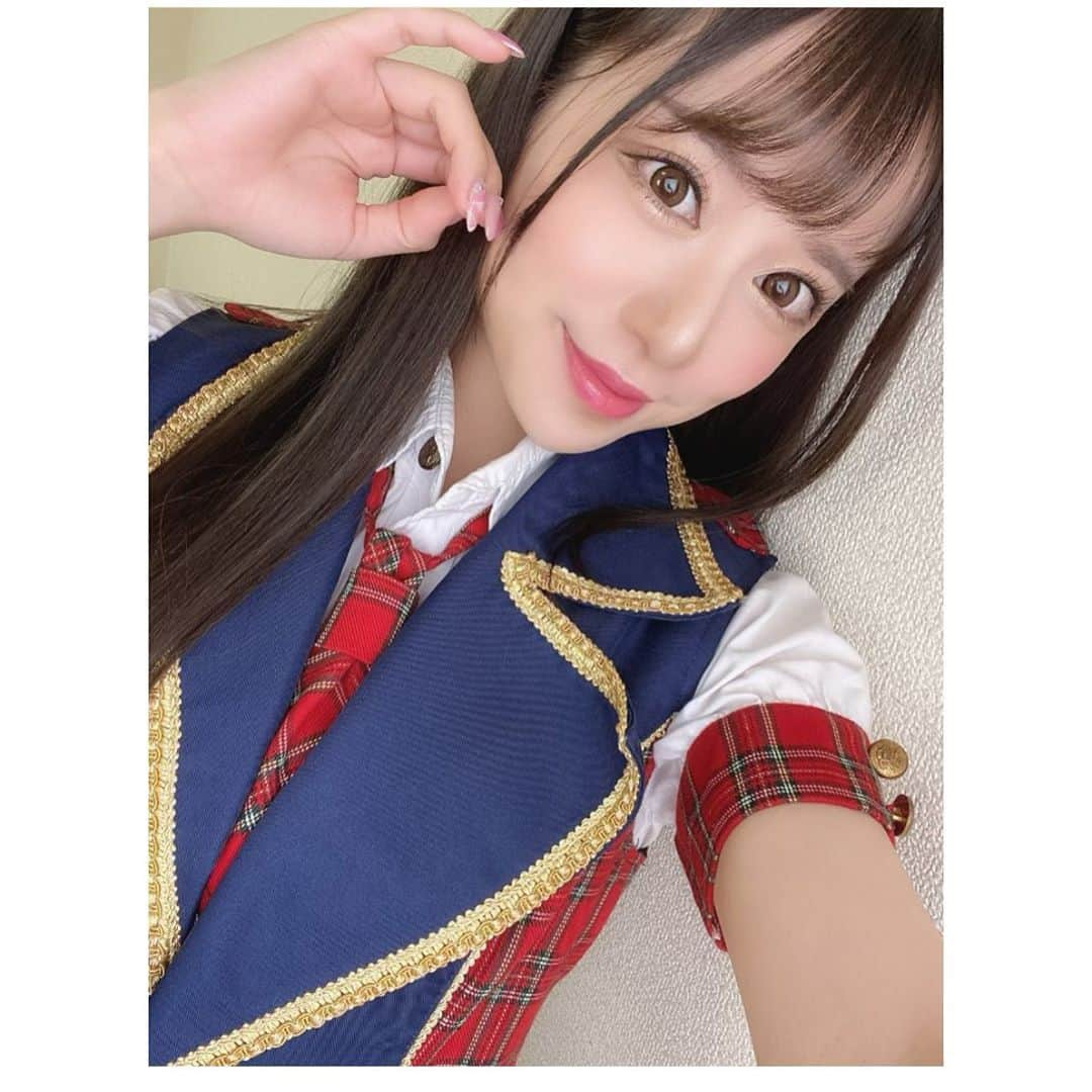 初美りんのインスタグラム：「. 撮影でコスプレっ❤️❤️ . 久々にこんな感じの衣装着たよっ🥺🌼💜💜 . どうかなあ？？🤨❣️ . . . #コスプレ #cosplay #코스프레 #아이돌 #角色扮演 #偶像」