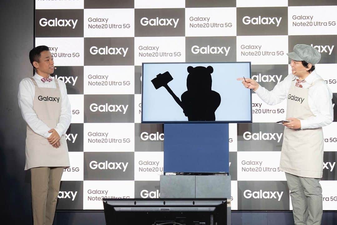 善し さんのインスタグラム写真 - (善し Instagram)「昨日GalaxyNote20Ultraの発表イベントに参加いたしました。  GalaxyNote20Ultraで描いたデジタルフリップネタ（新ジャンル）を披露させてもらいました。  auで本日より発売です。  筧美和子ちゃんとのこれなあに？も楽しかったです。 #pr  #GalaxyNote20Ultra  @GalaxyMobileJp」10月16日 16時05分 - cowcow44