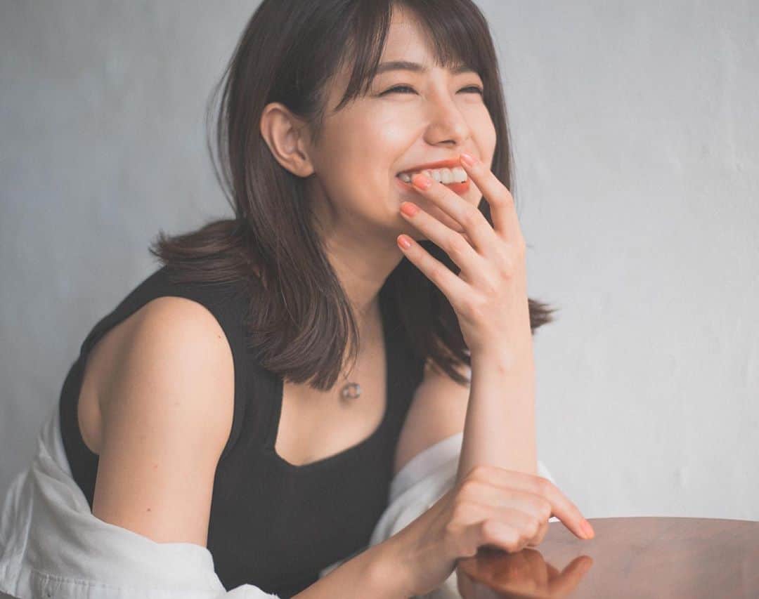 芦原優愛さんのインスタグラム写真 - (芦原優愛Instagram)「. とても笑うてる 自分らしさ . #camera #smile #actress #yua #いやハッシュタグにyuaて #小出しパート3」10月16日 16時47分 - yua_ashihara_official