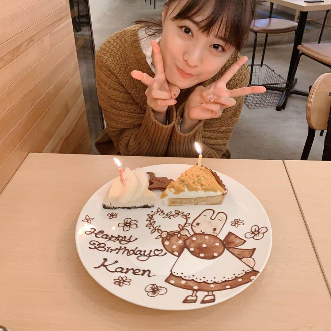 大友花恋さんのインスタグラム写真 - (大友花恋Instagram)「今更ながら、妹に誕生日のお祝いをしてもらった写真を。 実は、サンリオキャラの中ではマロンクリームちゃんが1番好きです☺️」10月16日 16時49分 - karen_otomo