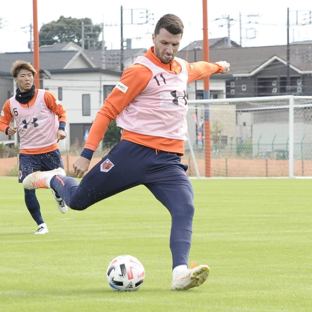 大宮アルディージャさんのインスタグラム写真 - (大宮アルディージャInstagram)「. アウェイ岡山戦まであと2日⚽️🔥  #大宮アルディージャ #ardija #Jリーグ #WINWIN   #28富山 #22翁長 #46松本 #17ハスキッチ #41小野 #4マクシメンコ #15大山」10月16日 16時50分 - omiya.ardija