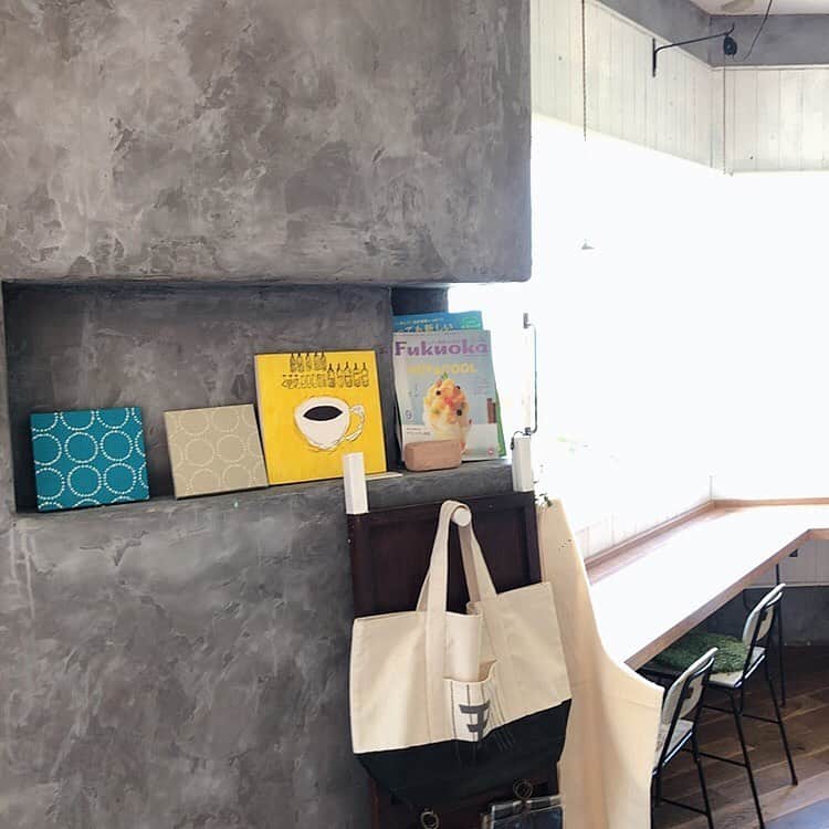 前田友香さんのインスタグラム写真 - (前田友香Instagram)「﻿ ﻿ ﻿ ﻿ Lino cafe﻿ ﻿ ﻿ 景色が最高〜🏝﻿ ﻿ ﻿ ﻿ 焼き菓子がたくさんあって﻿ 迷いに迷って﻿ 選んだの🥺✨﻿ ﻿ ﻿#linocafe  #糸島﻿ #糸島ドライブ﻿ #糸島カフェ﻿ #カフェ﻿ #cafe﻿ #ジェラート﻿ #焼き菓子﻿ ﻿」10月16日 17時08分 - yukamaeda.maeyuka