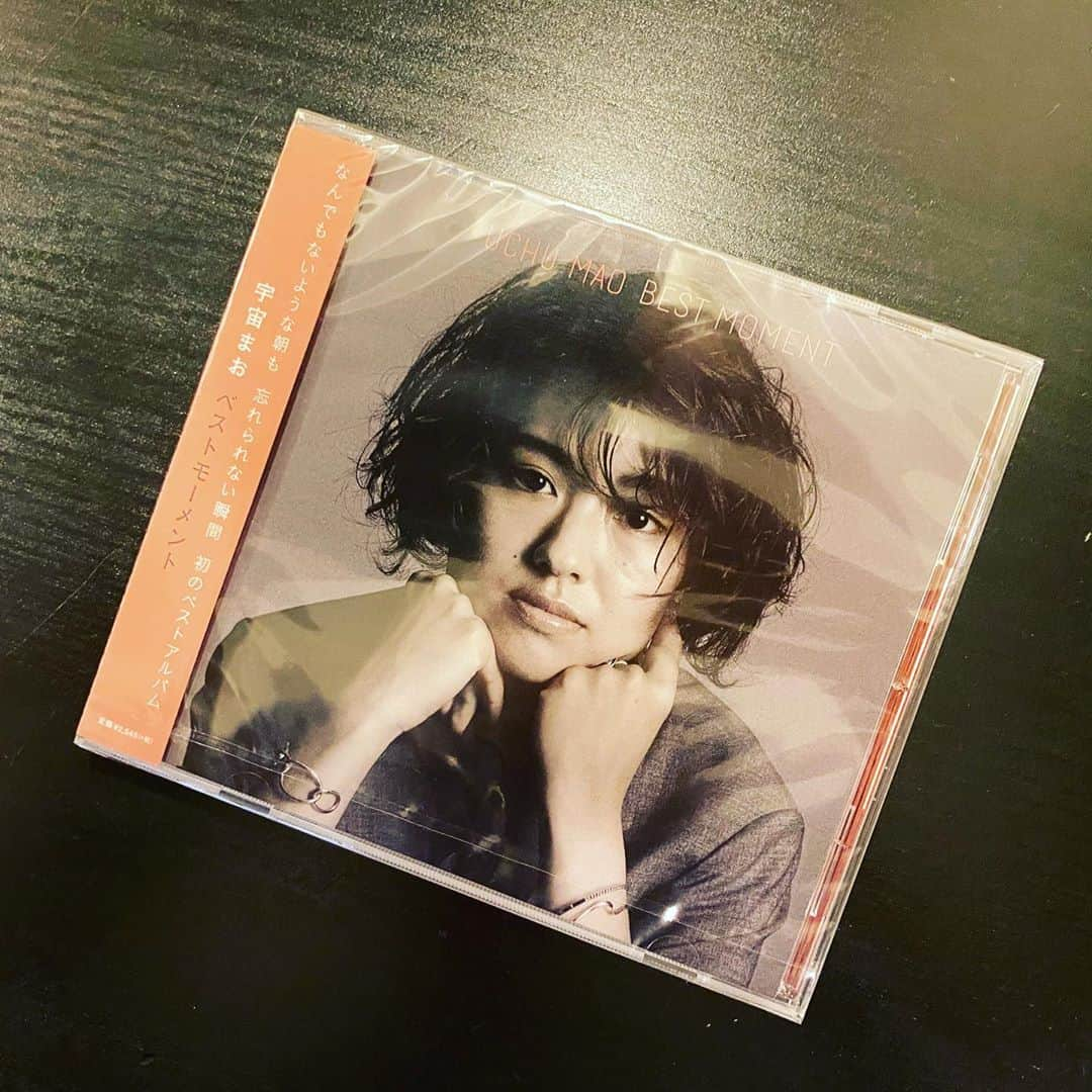 中畑大樹さんのインスタグラム写真 - (中畑大樹Instagram)「宇宙まおちゃんから お手紙とCDが届きました。 まおちゃんありがとう＼(^o^)／  この作品で自分が参加させてもらっている 「涙色ランジェリー」と「愛だなんて呼ぶからだ」の２曲はもちろんですが 「声」と「哀しみの帆」もとても好きな曲です。  是非たくさんの方に聴いてもらいたい一枚！  #宇宙まお #まおベスト」10月16日 17時16分 - daiki_nakahata