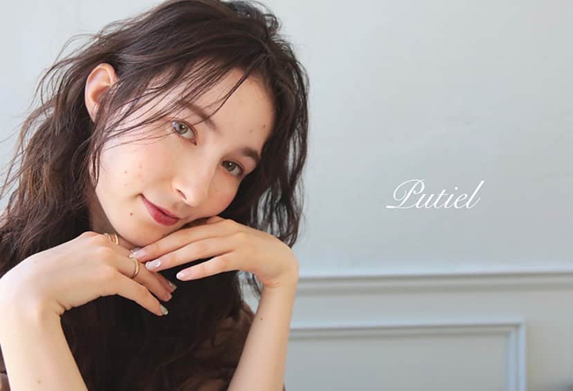 のインスタグラム：「. ♡SEASON COLLECTION 2020 A/W♡ 「REVIVAL」 . #putiel #nailselect #プティール#nail #ネイル #nailart #ネイルアート」