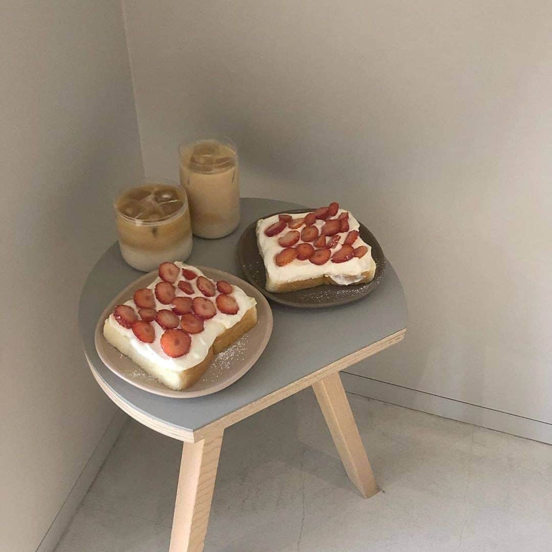 R i R y (リリー)のグルメインスタ