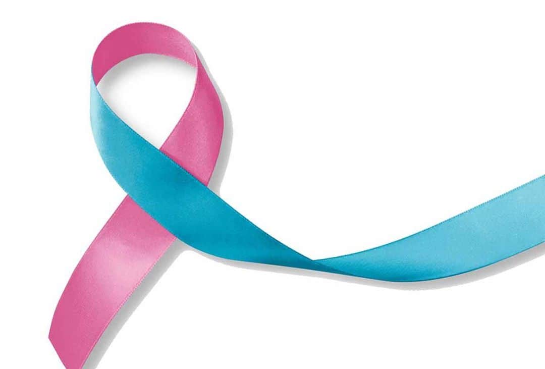 アレックス・モーガンのインスタグラム：「October is National Pregnancy and Infant Loss Awareness Month.  It's not something that stood out in years past, not because past years were of any less importance. But this year is different. Two of my closest friends, the ones I trust my life with, lost their babies. Three beautiful, perfect, baby angels are in heaven. Three baby boys that Charlie was meant to grow up with. Playing together, taking baths together, sharing snacks together, playing sports together, taking family vacations together, and so many more I imagined when we all became pregnant around the same time.  Melissa and Kara, the unimaginable pain and heartbreak you have endured in the last weeks and months are something no woman should have to go through, but so many do. The strength you've shown in honoring Casen, Callum, and McCoy is no easy feat. Thank you for being vulnerable enough in sharing your stories and letting us help you heal, even if it is in the slightest. We honor all the babies this month and every month that left this world far too soon.」