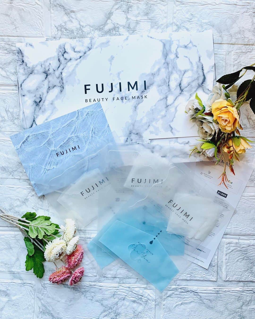 のインスタグラム：「FUJIMIフェイスマスク🎶✨  * * 簡単3分位の肌診断をネットからして自分にあったフェイスマスクを作ってくれるの😍✨  * * 匂いも選べるよ😆🎶  * * お肌に優しい成分を使ってるから安心安全🥺✨  * * お肌診断是非やってみてね🎶 🔻🔻🔻🔻からできるよ😆✨ @fujimi_official   * * お肌の悩みは人それぞれ💦 だからこそ自分にあったものを使うのが1番だよね😁✨  * * #pr #fujimi #美肌 #パーソナライズマスク #パーソナライズサプリ  #カスタマイズサプリ #カスタマイズマスク #美意識向上 #乾燥肌 #ニキビ肌 #フェイスマスクマニア #フェイスマスク大好き #美肌作り #美肌習慣」