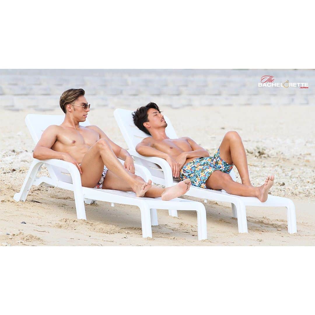 のインスタグラム：「それと、海行きたい🏖 今年全然行けず、、、😭   #バチェロレッテ　 #當間ローズ  #愛と筋肉のハイブリット #ラテンの貴公子  #toumarose  #ShapeOfLove  #ラテン  #ハーフ  #モデル #toumarose #singer #Artist #Model #Tokyo  #Brazilian #brasil  #italian #fashion #fitness #muscle #body #workout #sexy」