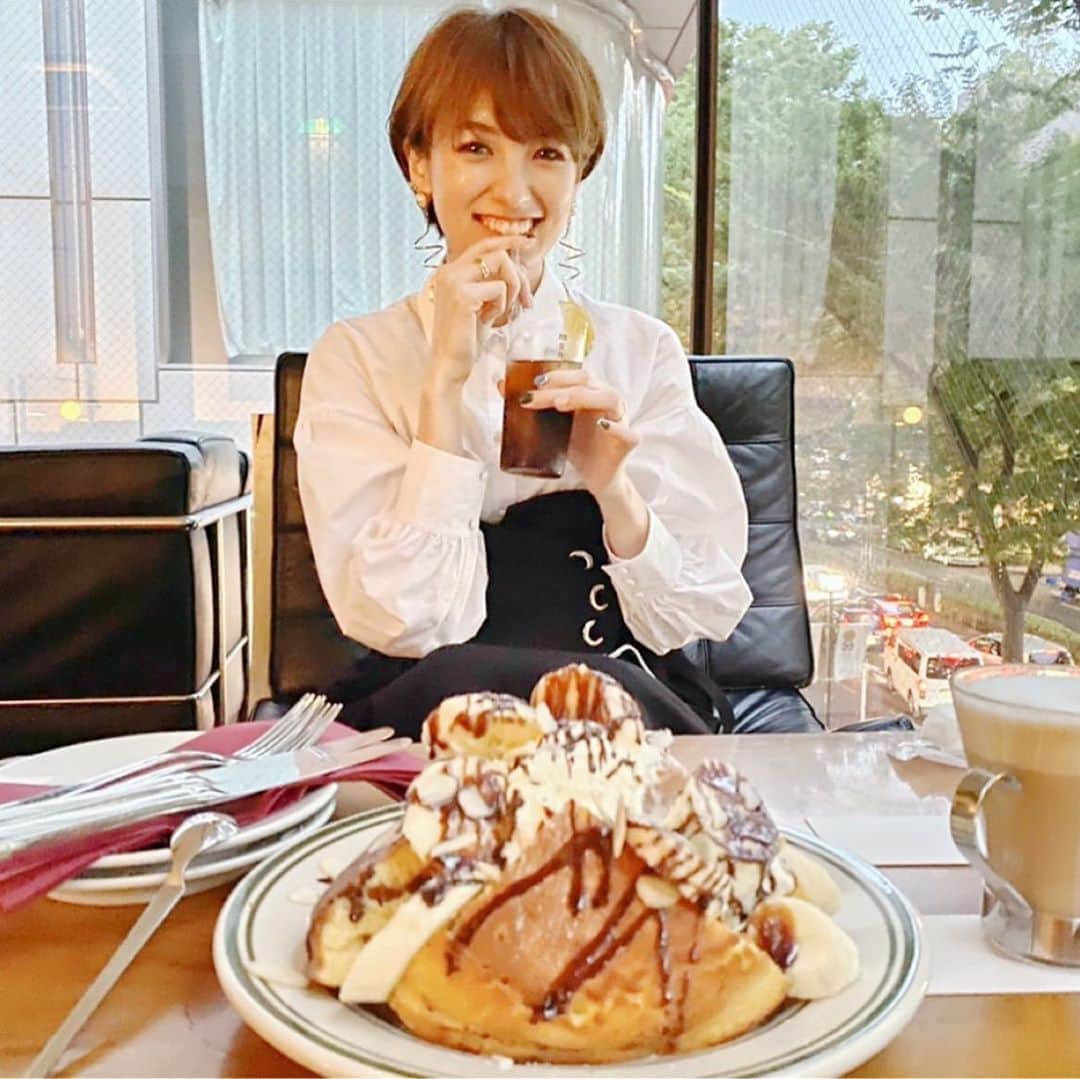 濱口優さんのインスタグラム写真 - (濱口優Instagram)「「パンケーキ食べたいねん」 #次のお仕事まで #付き合ってくれました」10月16日 18時36分 - hamaguchi_masaru
