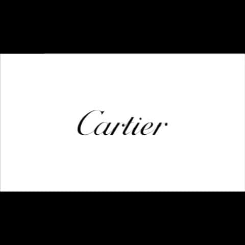 Yusuke Saekiのインスタグラム：「歌舞伎役者の片岡千之助君 @sennosuke.official がPASHA DE CARTIERのアンバサダーに就任。. Hair&Makeupを担当させて頂きました。 表現者として尊敬する千之助君とお仕事出来てすごく光栄です✨ . #Repost @sennosuke.official  「パシャ ドゥ カルティエ」. ______________________________________________________ . . 「PASHA DE CARTIER」 @cartier が生み出す素晴らしい時計 Pashaのアンバサダーを光栄にも 務めさせて頂きます . . 今から35年前に生まれた時計が また形を変え今に引き継がれていく 僕自身もそのようにありたいと思います . . 是非ご覧ください。 サイトはストーリー☞(swipe up) . . . 以下パシャの誕生↓ 1985年の誕生以来、伝説となった「パシャ ドゥ カルティエ」がより進化して登場。 クリエイティブで独創的、新しい道を切り開く若い世代に向けてのウォッチ。 . . .  #Cartier #PashaDeCartier #片岡千之助」