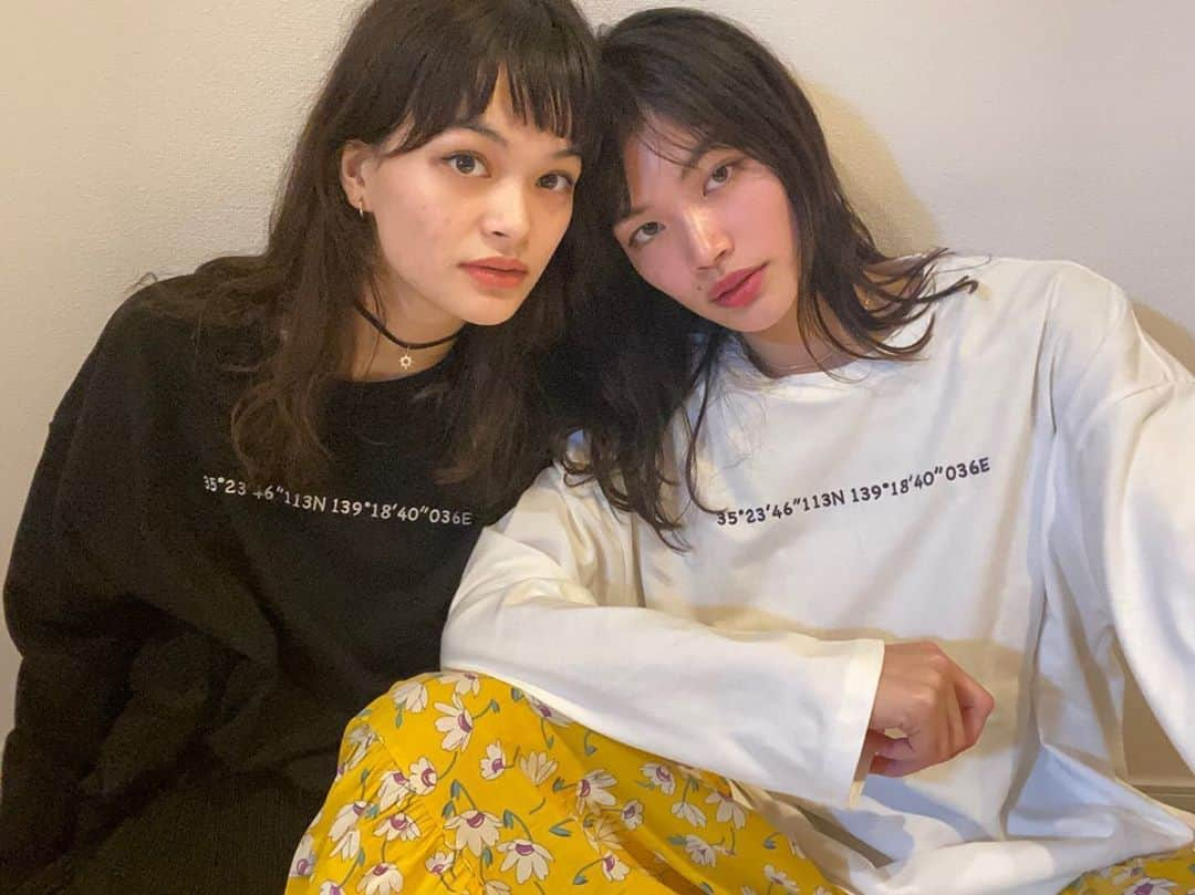 福士マリさんのインスタグラム写真 - (福士マリInstagram)「「kemio store」からかわいいロングTシャツを頂きましたっ ⭐️ @kemiostore  @mmkemio ⭐️ #kemiostore」10月16日 18時31分 - marimi1012