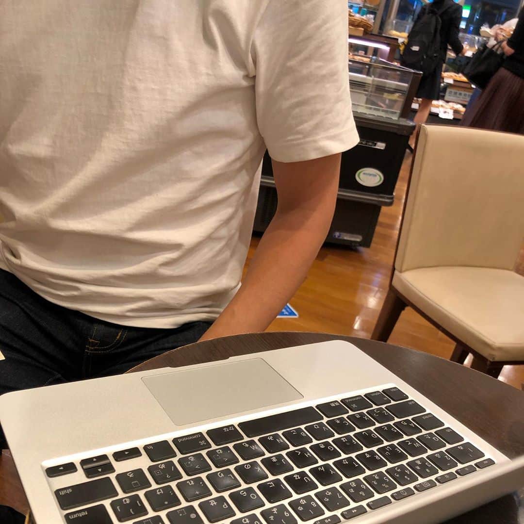 与座よしあきのインスタグラム：「1発目のご依頼者さんありがとうございました！ 一緒に考えたやつ上手くいくといいな！」