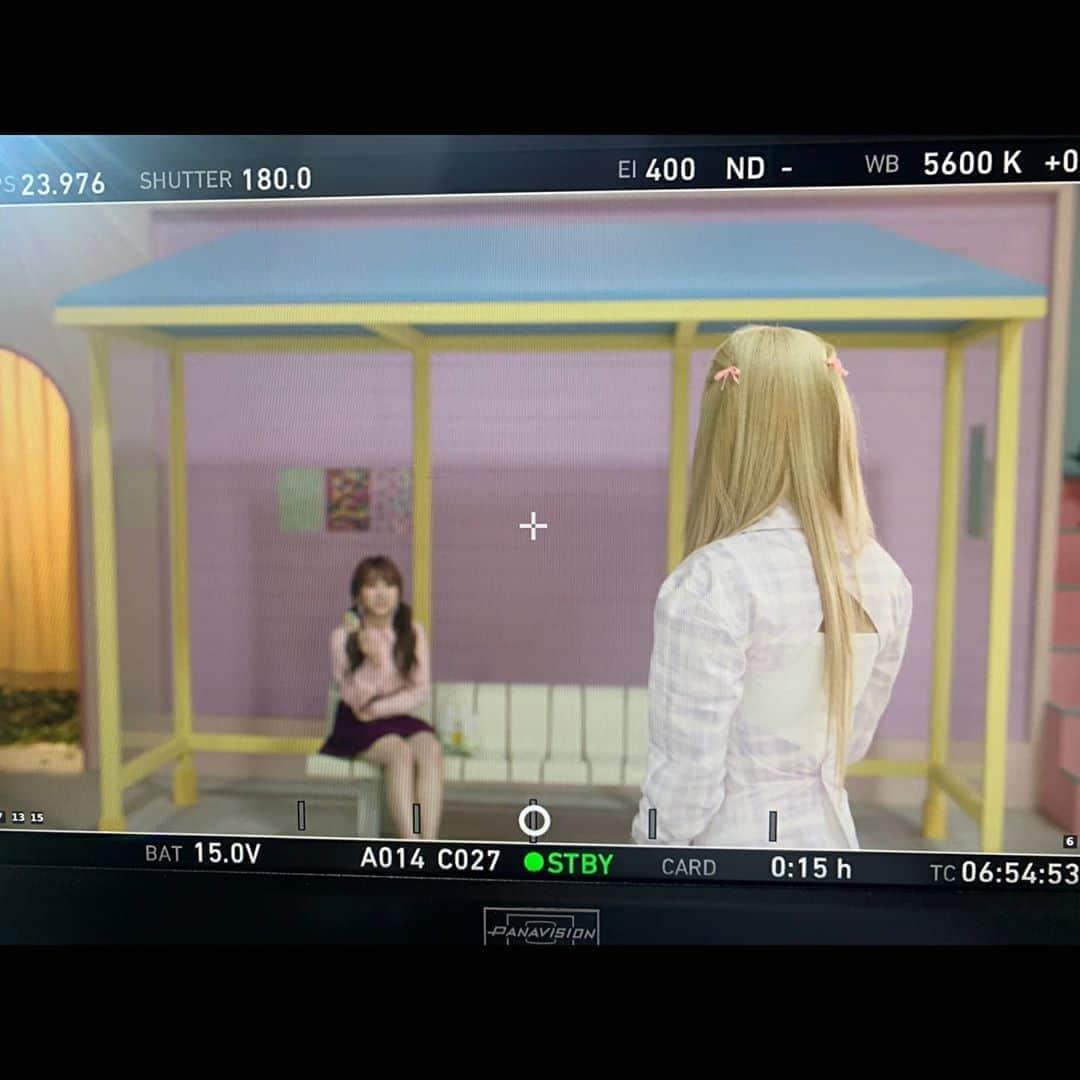 IZ*ONEさんのインスタグラム写真 - (IZ*ONEInstagram)「마지막 사진 킬링포인트 🤩  最後の写真Killing Point 🤩  #혜원 #ヘウォン #IZONE #아이즈원 #アイズワン」10月16日 18時39分 - official_izone