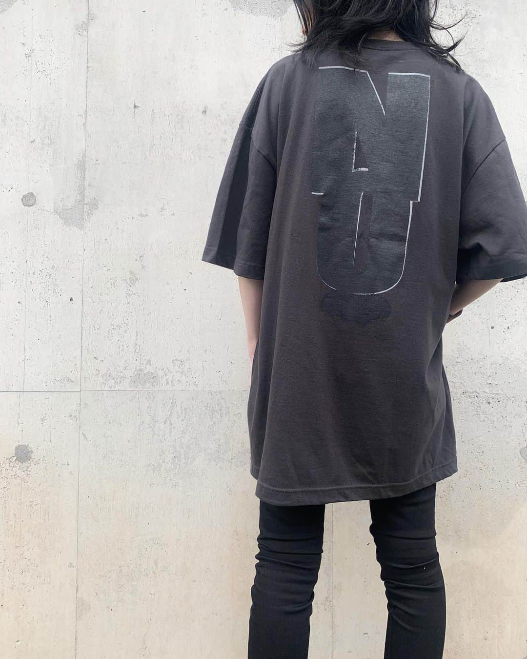 BORISさんのインスタグラム写真 - (BORISInstagram)「Boris New Merchandise 受注予約受付中です！19日まで。  We are accepting Pre-order for ”NO” T-Shirt  Vintage Gray or White Size: S,M,L,XL,XXL  Until 19th.  Via @nydcollectionjp   Katakana Logo type: Kazumichi Maruoka Design: Fangsanalsatan  Wata着用サイズ: バーガンディM／グレーXL」10月16日 19時03分 - borisdronevil
