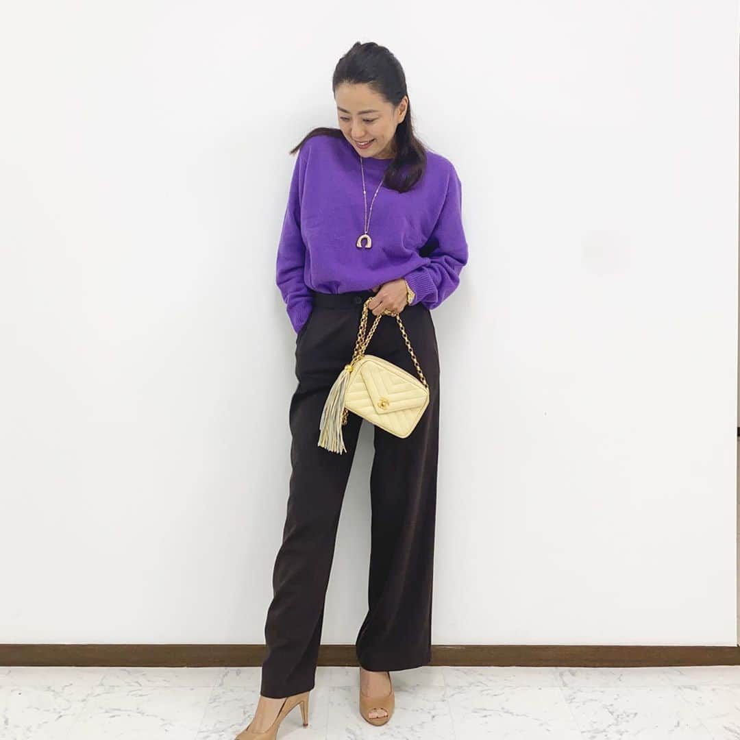 keikobun34さんのインスタグラム写真 - (keikobun34Instagram)「・  ﻿ #PURPLE × #BROWN ﻿﻿ ﻿ ﻿ ーーーーーーーーーーーーーーーーーーーーーー﻿ ﻿ 【 ニット】 #プレミアムクルーネックセーター﻿  74 PURPLE﻿  サイズ XL﻿ ﻿ ーーーーーーーーーーーーーーーーーーーーーー﻿ ﻿ ﻿ ﻿ ﻿ ﻿ #ユニクロ#uniqlo﻿ #ユニクロニット族#ユニクロニット部﻿ #uniqloginza2020fw#ニットコーデ#pr﻿ #ユニクロコーデ#ユニジョ #パープル﻿ #Locari #大人ユニクロ#アラフォーユニクロ#アラフィフユニクロ﻿ #大人カジュアル#シンプルコーデ﻿ #アラフィフ#アラフィフコーデ﻿ #アラフィフファッション﻿ #アラフィフママ #アラフィフモデル﻿ #アラフォー#アラフォーコーデ﻿ #アラフォーファッション﻿ #今日のコーデ﻿ #40代ファッション #40代コーデ﻿」10月16日 19時19分 - keikobun34