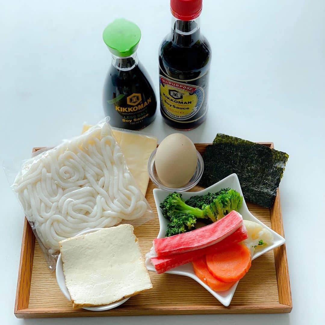 Little Miss Bento・Shirley シャリーさんのインスタグラム写真 - (Little Miss Bento・Shirley シャリーInstagram)「Soy sauce is definitely a staple in my kitchen. Is it for yours as well? So I am super happy when Kikkoman @kikkoman_europe asked me to share a simple bento recipe using their healthy all-purpose soy sauce seasoning.    Sautéed udon (1 pax bento serving)  Ingredients  1 pack - udon noodles  1 clove garlic, minced  Vegetables, as preferred, in cubes or cut in smaller pieces  Imitation crabstick/or preferred meat (optional) , cubes or cut in smaller pieces  1 tbsp kikkoman soy sauce  1 tbsp mirin  1 tbsp cooking wine  0.5 tsp brown sugar  1.5 tsp vegetable oil  Method  1. Quickly blanch noodles in hot boiling water for 1-2mins , or follow the pack for instructions  2. Cut and prepare vegetables/meat to set aside  3. Heat oil in pan, and add in garlic and sautéed until just lightly browned. Add in meat (if any) and followed by vegetables and stir fry until almost done.  4. Add in the noodles, kikkoman soy sauce and sautéed for a few more minutes until the noodles are cooked and well coated with the sauce.   Seasoned soft cooked egg (1 pax) Ingredients 1 medium size egg  25ml water  1 tbsp Kikkoman less salty soy sauce  1 tbsp mirin   Method  1. Boil the egg for about 5-6 mins, recommended cooking timing might differ depending on the size of your egg.  2. Immediately place the cooked egg in iced or cold water and peel the egg gently.  3. In a cup or a zipper bag, add in the seasoning sauce and submerged the egg either overnight or for at least 1 hour  4. Cut and serve」10月16日 19時23分 - littlemissbento