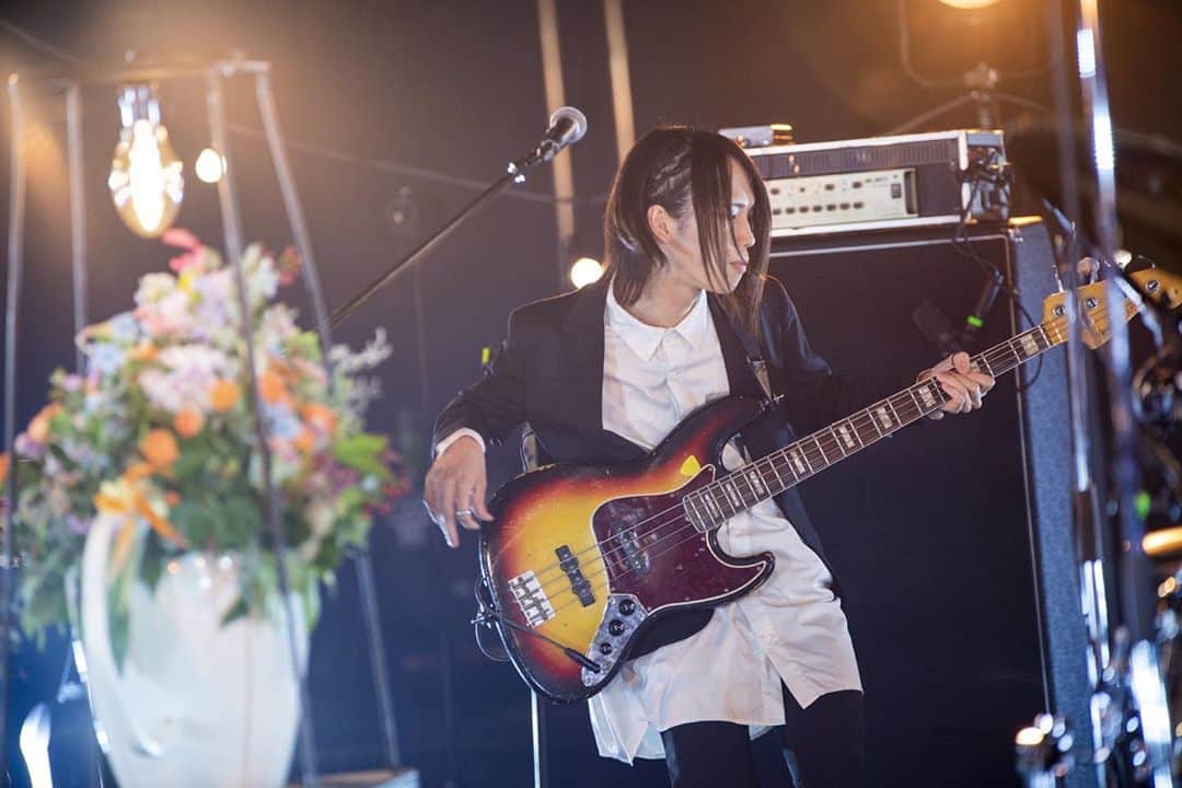 白井將人のインスタグラム：「ベース  photo by オチアイユカ(@sadvacation5 )」