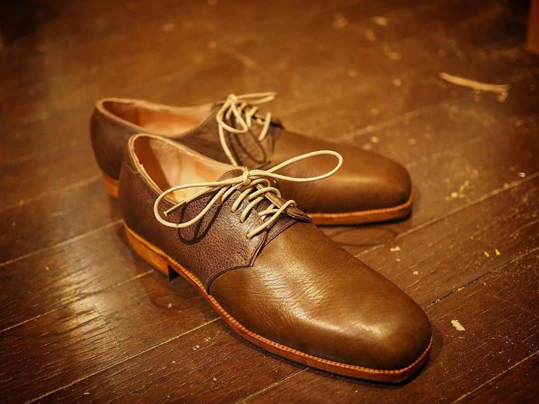 花田優一さんのインスタグラム写真 - (花田優一Instagram)「、 紳士用短靴  機会を頂いて感謝。  一生懸命やるしかない。踏ん張っていこう。  #shoes #craftsman #craftsmanahip #花田優一」10月16日 20時21分 - yuichihanada_official