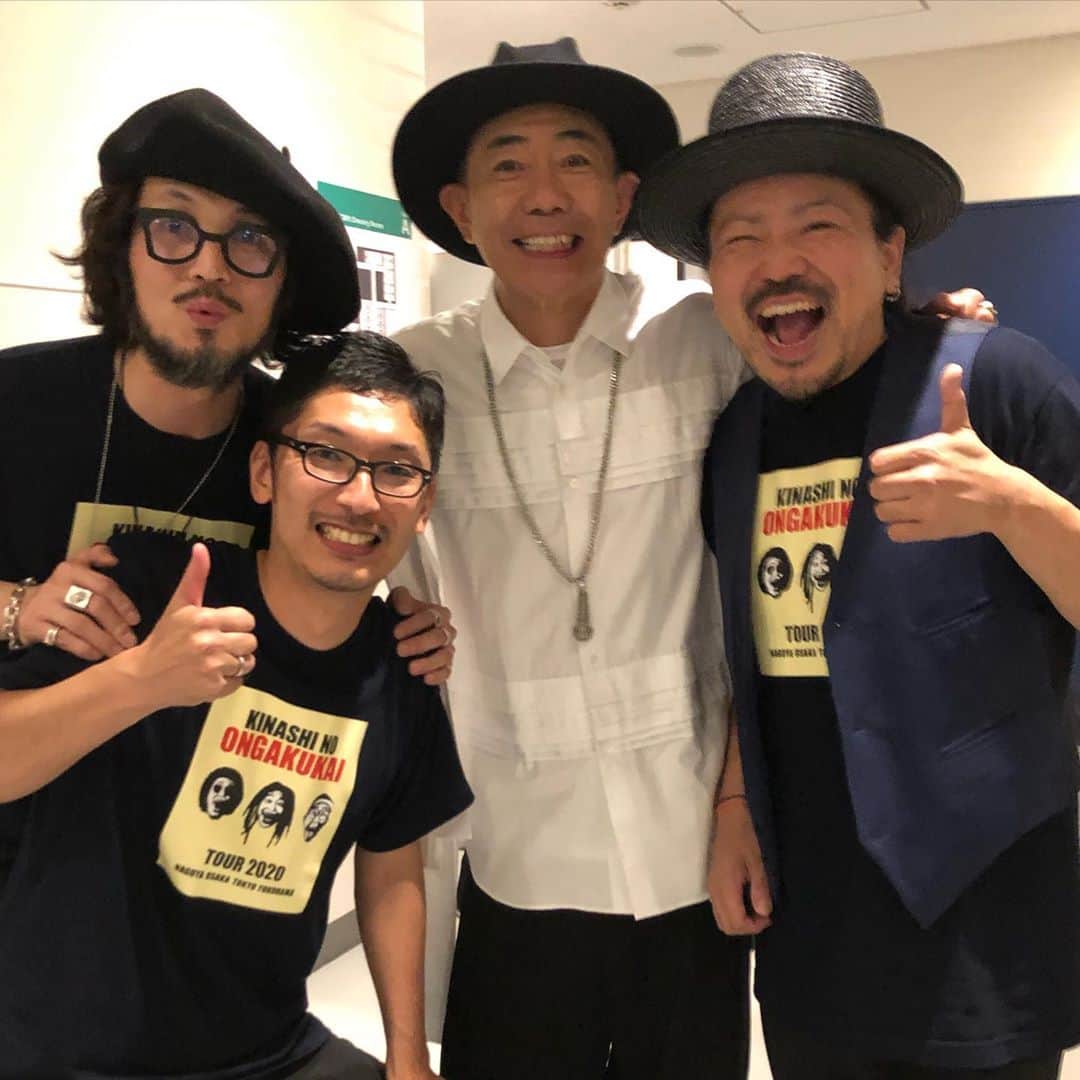 シーサーのインスタグラム：「・ ・ 「木梨の音楽会」 木梨さんの優しさに包まれすぎて まだまだ想いで迷子。 これからも"ホネまでヨロシク"を ヨロシクお願いします◎  #木梨の音楽会 #木梨憲武 さん #木梨の会 #木梨の貝 #DOBERMAN_ska #ホネまでヨロシク」