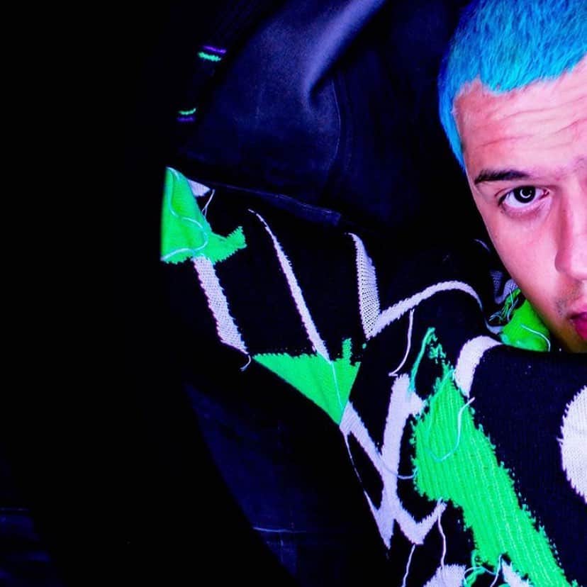 ジェームスロングのインスタグラム：「💜💙❤️💚 @omar.apollo in @iceberg x @eddie_peake」