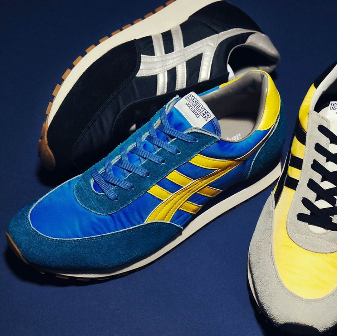 のインスタグラム：「. PANTHER JOGGING col.  BLACK / COBALT BLUE / YELLOW MADE  IN JAPAN . ====================== モデル名：パンサージョギング . col : ブラック、コバルトブルー 、イエロー 80年代のモデルを再現しつつも 現代的にリノベートした PANTHER  JOGGING . ナイロンとスエードレザーのコンビ . オーソライト社インソール使用 日本製 ====================== . . . #pantherjogging #パンサースニーカー #パンサー #panther_jp」