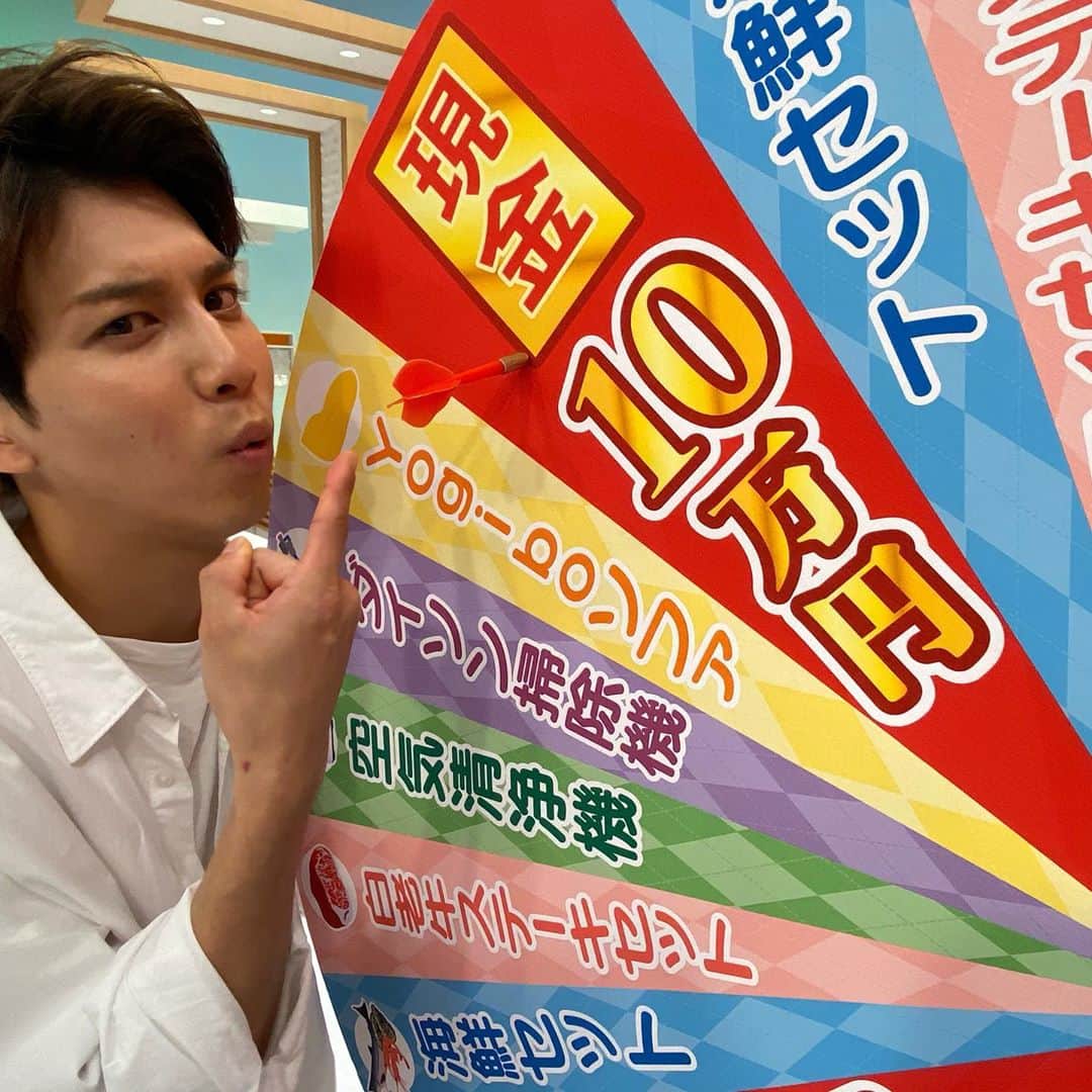 北海道放送「今日ドキッ!」さんのインスタグラム写真 - (北海道放送「今日ドキッ!」Instagram)「圧巻すぎる予告ホームラン  #金曜MC堀アナ #嬉しくてNORD光君と同じポーズ #来週は宝くじ」10月16日 20時37分 - hbc_kyodoki