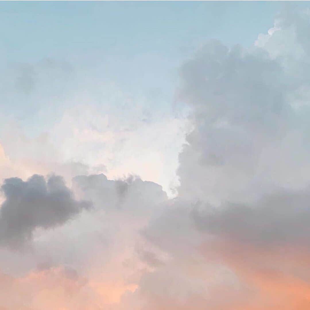 美月リカのインスタグラム：「☁️」