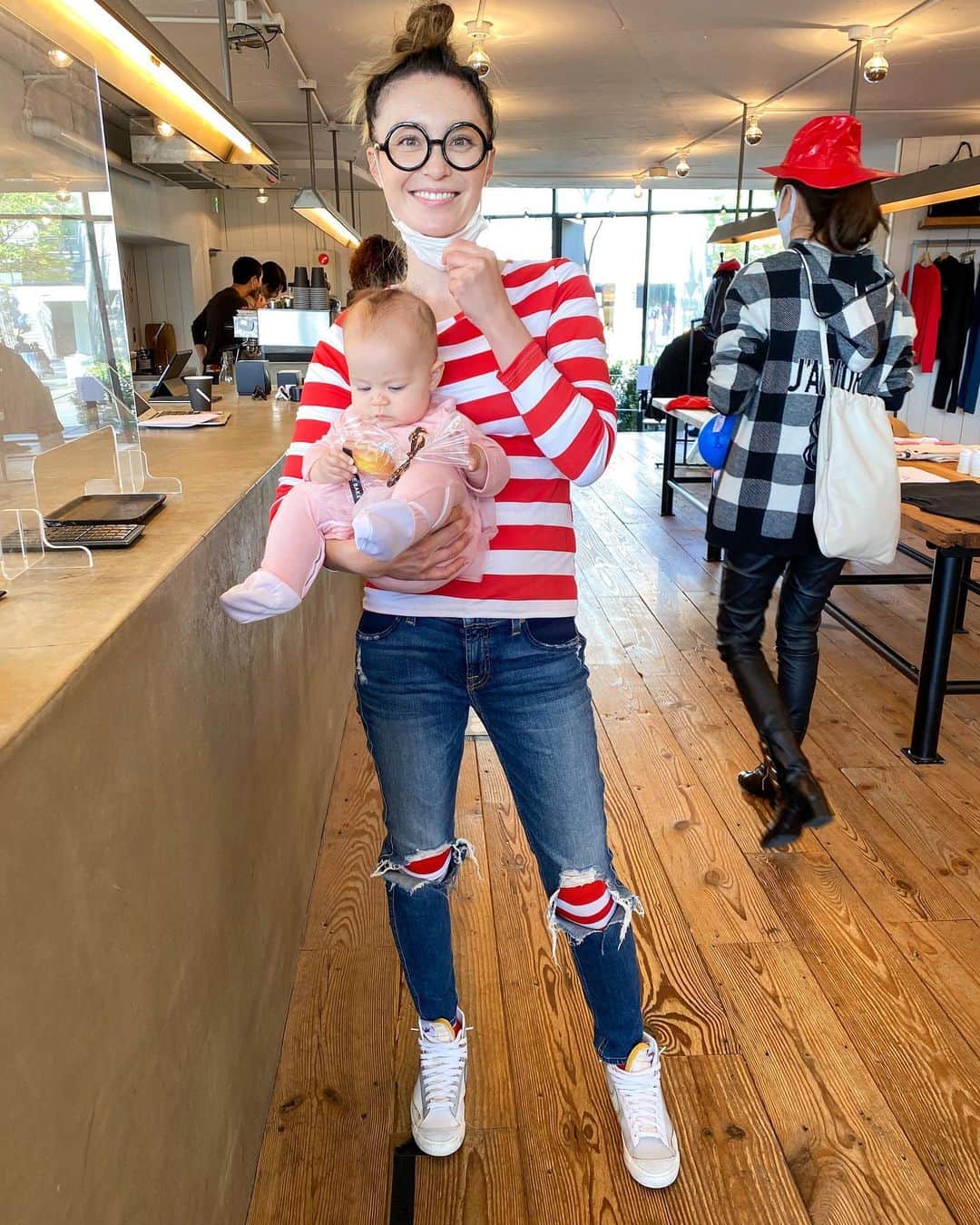 エミ・マイヤーのインスタグラム：「Happy Halloween! #ハッピーハロウィン　🎃♥️」