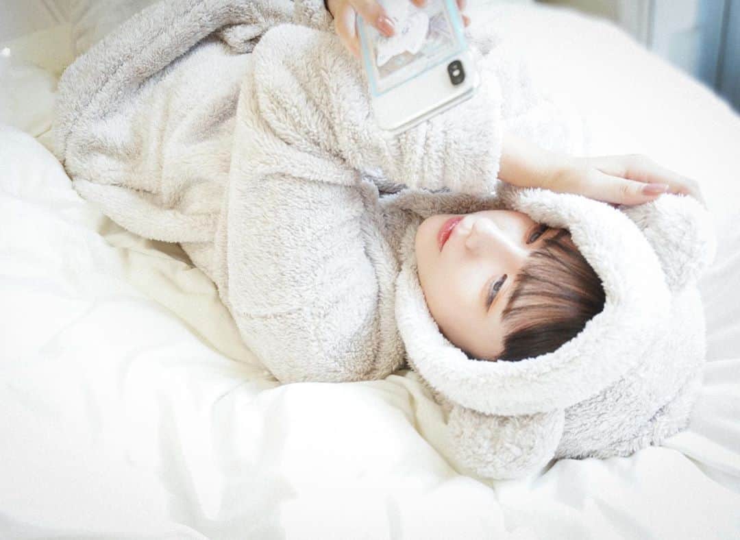 緑川百々子のインスタグラム：「#GU の #くまパジャマ 🧸」