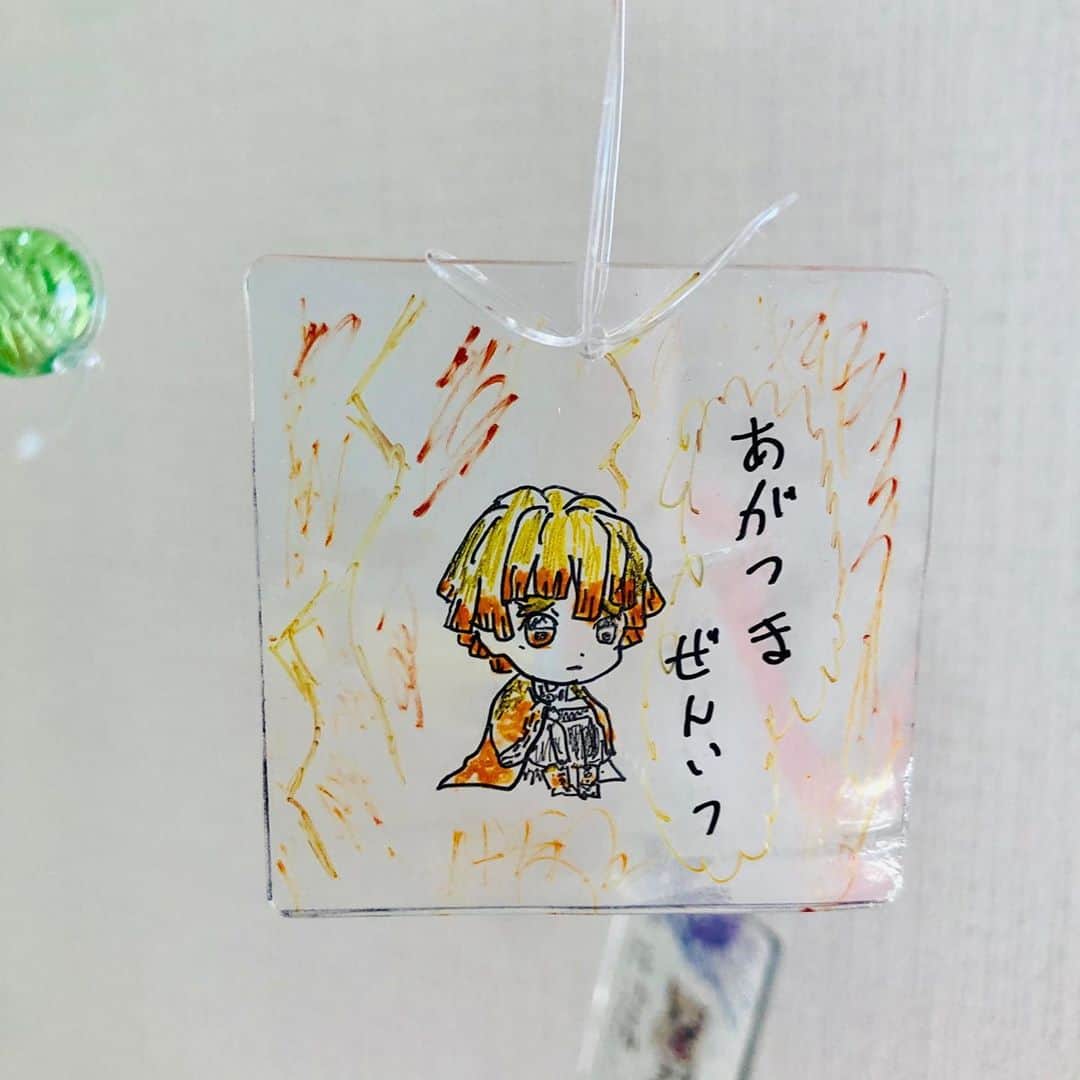 山口森広のインスタグラム：「娘どんが、鬼滅の刃の飾りを作った！ え、絵、うまくない？？ #鬼滅の刃 #我妻善逸 #竈門炭治郎 #竈門禰󠄀豆子 #嘴平伊之助」