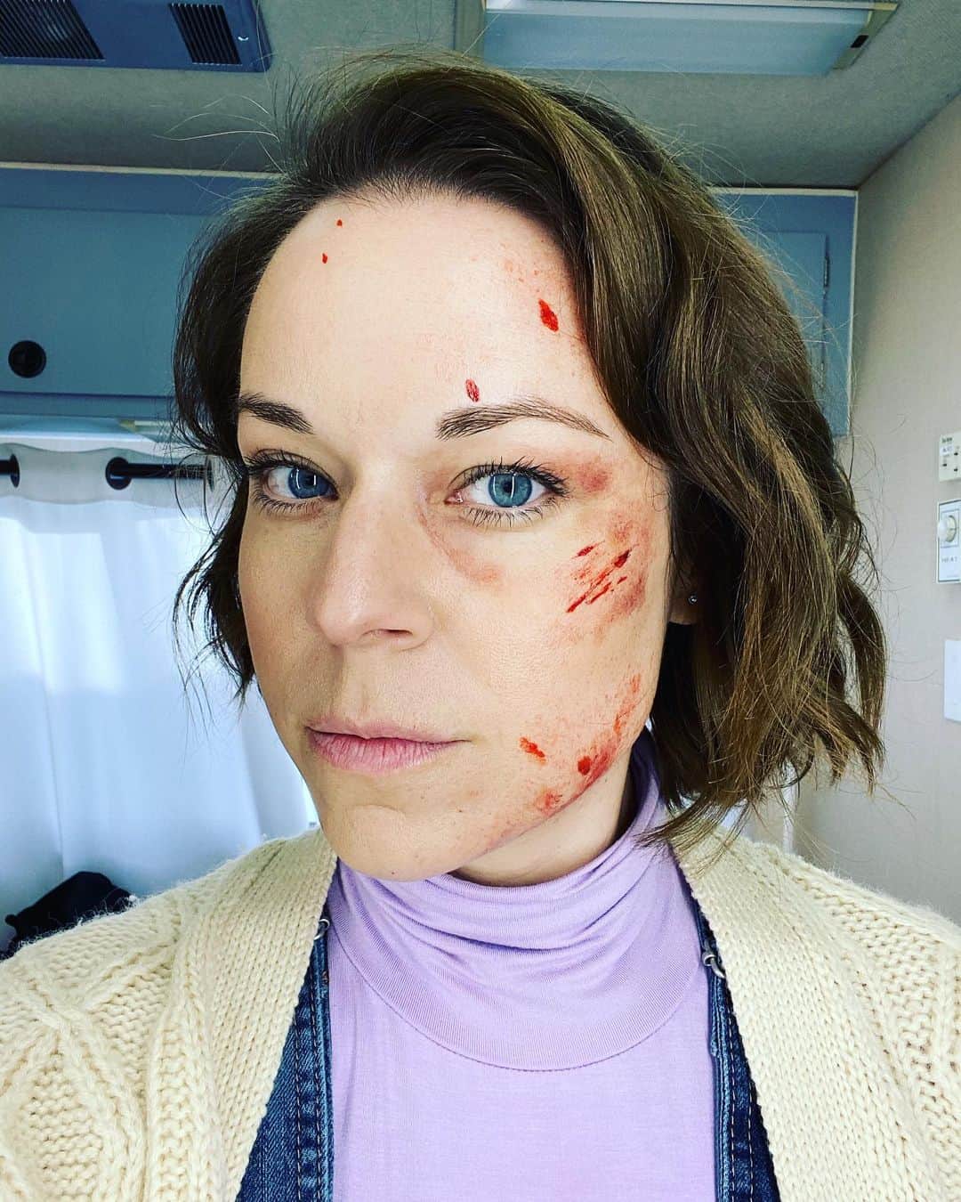 ティナ・マジョリーノのインスタグラム：「It’s Hallows Eve... obviously it’s the perfect time to share the spookiest #bts pics I have from #Delivered ☠️ Best time I’ve ever had. #BeatUpFromTheFeetUp #StakeCare #StakeAndShake #StakeItToTheGrave」