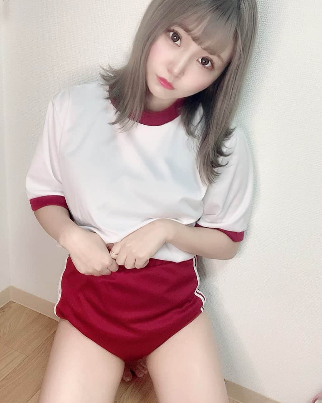 ブルマ　グラドル 南まなさんのインスタグラム写真 - (南まなInstagram)「. . . . . 人生初ブルマ、、、😇見納めください . . . . . . .  . . #ハロウィン #地味ハロウィン #halloween #ブルマ #buruma #体操着 #仮装 #グラビア自画撮り部 #グラドル自撮り部  #撮影会モデル #gravure ...