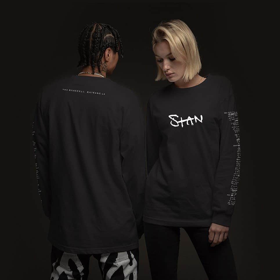 HYPEBEASTさんのインスタグラム写真 - (HYPEBEASTInstagram)「@hypebeaststyle: @eminem has launched his latest merch capsule celebrating 'The Marshall Mathers LP's 20th Anniversary. The collection features plenty of referential designs, from the shades of grey that appear throughout (reflecting the album cover) to verbiage inspired by the album’s tracks (“Stan” is a recurring element). The designs appear on pullover hoodies, long-sleeved T-shirts, and a hat. One standout design ditches the text-based approach for a print of Eminem wielding a chainsaw, referencing one of the era’s most memorable on-stage moments. The collection is available now via Eminem’s web store. What was your favorite song from the album?⁠⠀ Photo: Shop Eminem」10月31日 10時41分 - hypebeast