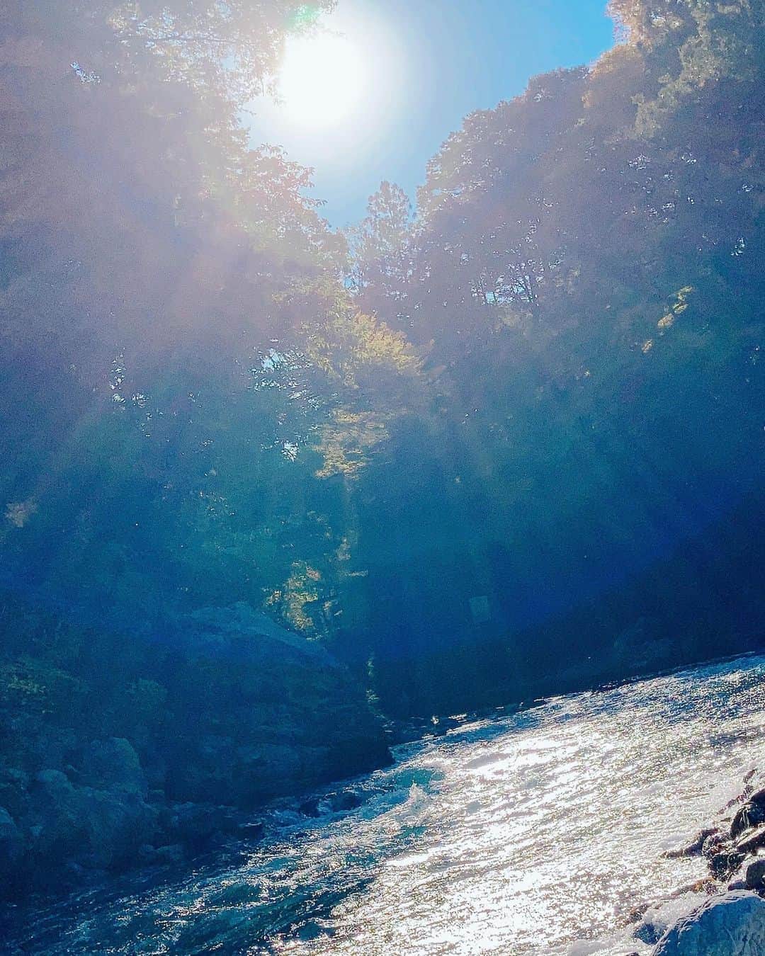 小野晴香さんのインスタグラム写真 - (小野晴香Instagram)「天気よくて気持ちがよくて 今日は急遽こちらへ。。！💨🌞  良い空気に良き景色 癒された〜 ありがたや  あてのない旅も好き ✨」10月31日 16時37分 - haaa_ho