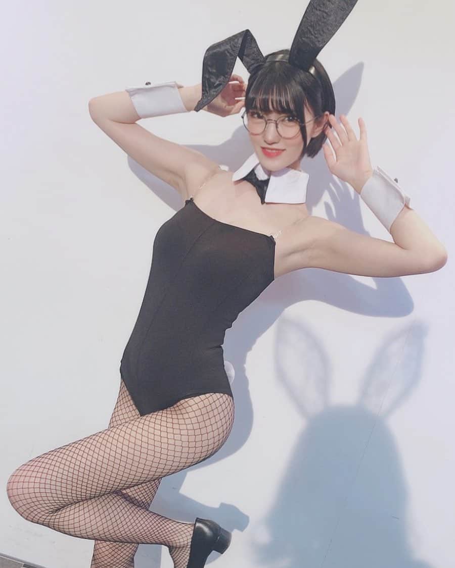 東条蒼のインスタグラム：「＊ ・ ・ ・ とりっくおあとりーと🎃 ・ ・ たくさんお菓子食べたいの。 ・ ・ チョコパイと、ガルボと、アポロと、じゃがりこと、ポテチと、あとー… ・ いっぱいちょーだい🍮 ・ ・ ・ #東条蒼 #クルーズグループ #セクシー女優 #av女優 #メガネ女子 #黒髪 #ショートヘア #あおたん　#teamメレンゲ #followｍe #following #japan #girl #photooftheday #tagsforlikes #instalike  #台湾 #香港 #粉我 #拍照 #照片 #人像攝影」