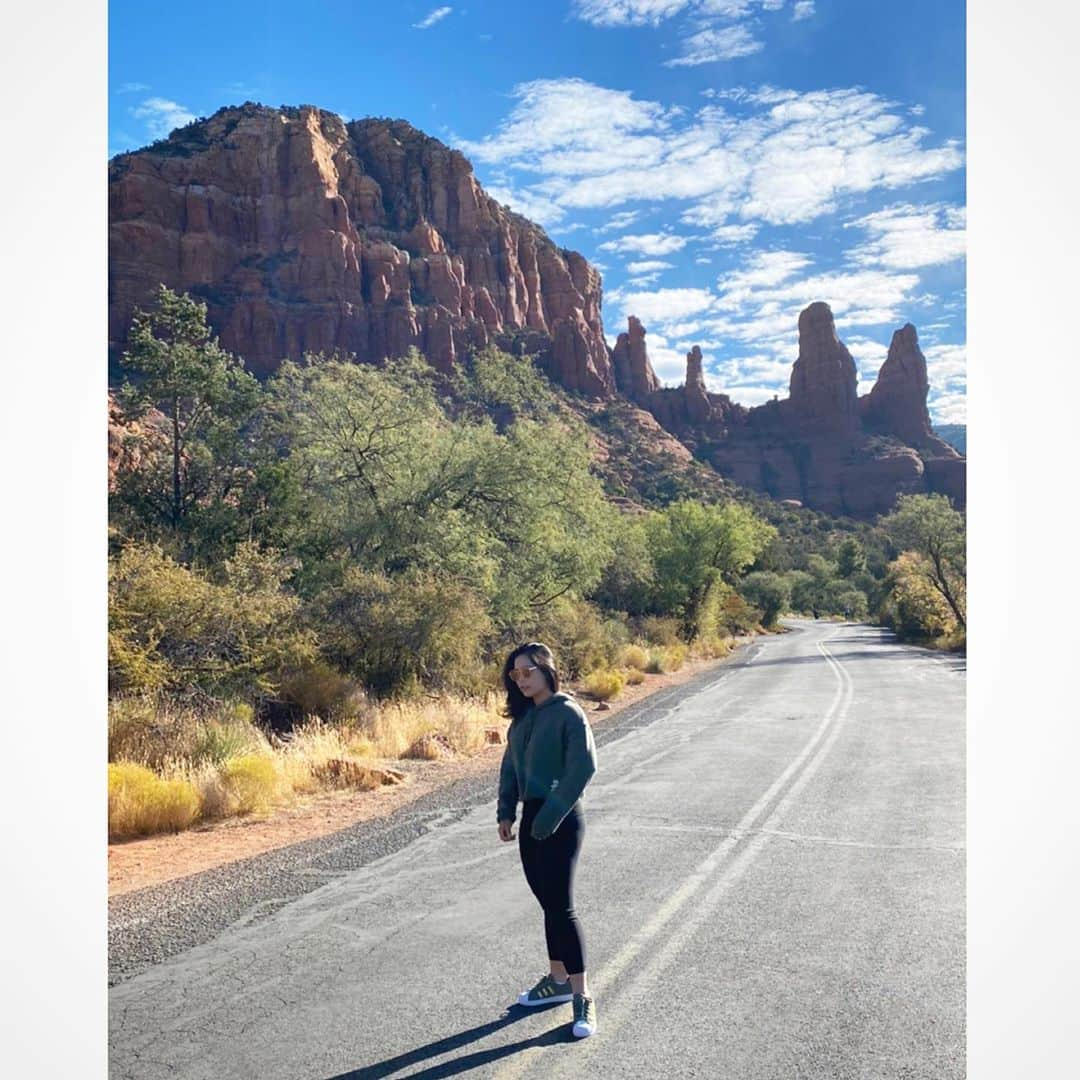 モリヤ・ジュタヌガーンさんのインスタグラム写真 - (モリヤ・ジュタヌガーンInstagram)「#Sedona #momoriya Cr : @mayariya」10月31日 12時54分 - mo_moriya