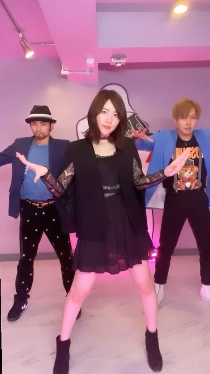 のインスタグラム：「My Reels Dance Vol.5❤️ Happy Halloween💜👻 🎃   Please watch my YouTube live streaming start tomorrow!!  Halloween night!さあ 踊れ♪ 💃 Trick or Treat🍭  11.1Youtube生配信見てね💋  #myyoutubechannel #pleasesubscribe  @skrillex  #ダンス #音ハメ #操りダンス  #松井珠理奈 #ジュリール #skrillex  #firstoftheyear  #jurinamatsui  #matsuijurina  #jureels #halloween #music #dancevideo #dance  #dancer  #dancemusic  #赤ピンダンサーズ  @kazuya_matsunaga @illcano1024」