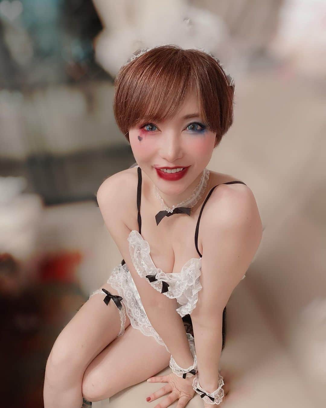 里美ゆりあのインスタグラム：「HappyHalloween🎃  #Halloween #ハロウィン #ハロウィンコスプレ  #メイド #痴女 #里美ゆりあ」