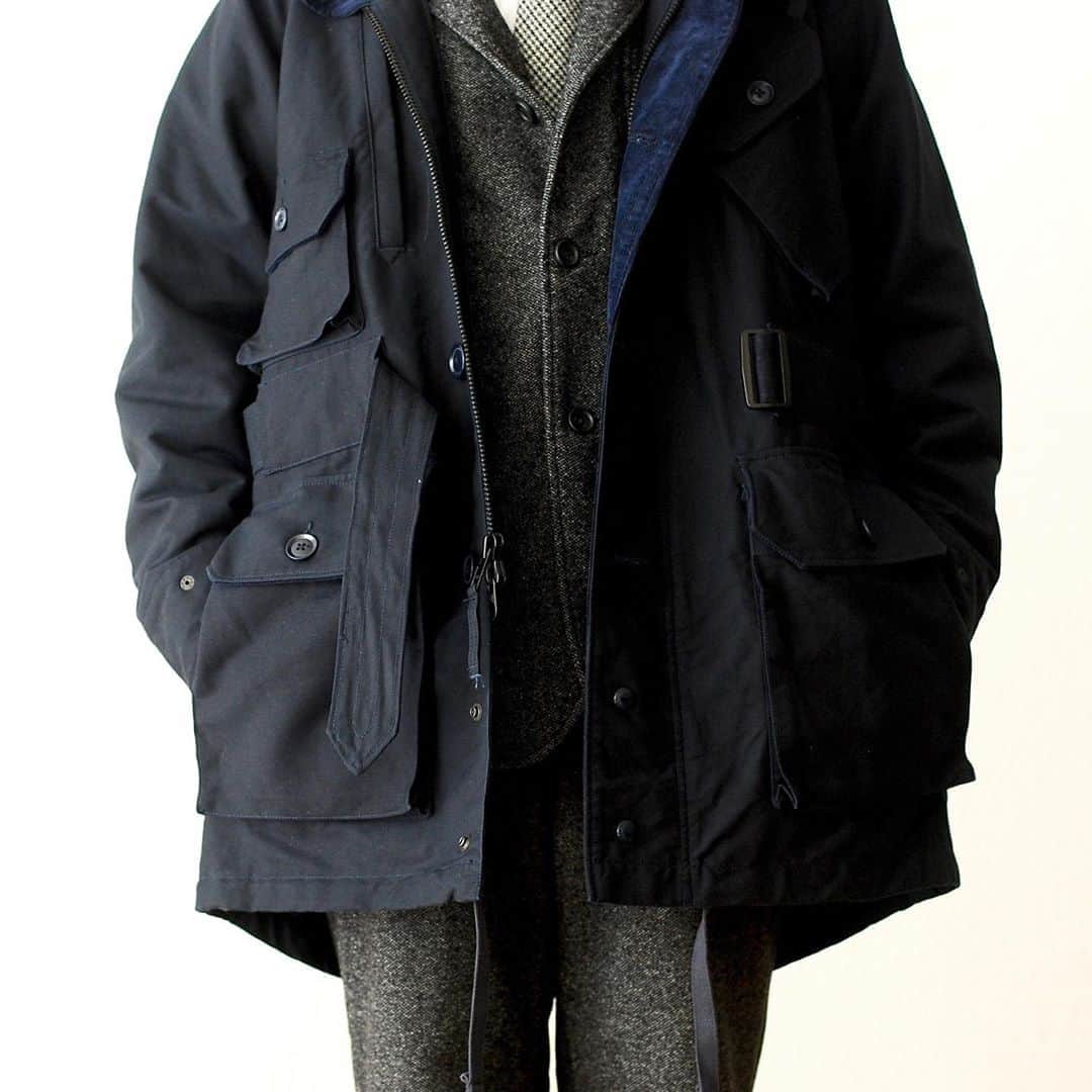 のインスタグラム：「［#20AW］ Engineered Garments / エンジニアードガーメンツ "field parka - double cloth" ¥108,900- _ 〈online store / @digital_mountain〉 https://www.digital-mountain.net/shopbrand/000000012539/ _ 【オンラインストア#DigitalMountain へのご注文】 *24時間受付 *15時までのご注文で即日発送 *1万円以上ご購入で、送料無料 tel：084-973-8204 _ We can send your order overseas. Accepted payment method is by PayPal or credit card only. (AMEX is not accepted)  Ordering procedure details can be found here. >>http://www.digital-mountain.net/html/page56.html  _ #NEPENTHES #EngineeredGarments #ネペンテス #エンジニアードガーメンツ _ 本店：#WonderMountain  blog>> http://wm.digital-mountain.info _ 〒720-0044  広島県福山市笠岡町4-18  JR 「#福山駅」より徒歩10分 #ワンダーマウンテン #japan #hiroshima #福山 #福山市 #尾道 #倉敷 #鞆の浦 近く _ 系列店：@hacbywondermountain _」