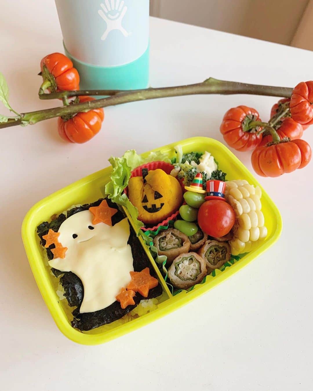 高木りなのインスタグラム：「#HAPPYHALLOWEEN 🎃 今週の息子弁当はハロウィンバージョンでした👻🎃✨ #これが限界😂 이번주 아들 도시락은 할로윈 스페셜! #여기까지가한계 😂  . . .  #lunchbox #preschoollunch #halloweenlunch #halloween ##japaneselunchbox #rinastable #rinasbento #お弁当 #子供弁当 #幼稚園弁当 #ハロウィン弁当 #도시락 #어린리집도시락 #할로원도시락 #리나스테이블 #리나스벤또」