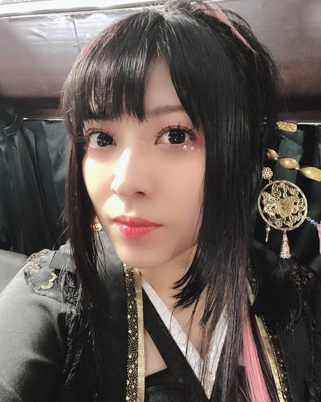 鈴華ゆう子さんのインスタグラム写真 鈴華ゆう子instagram 日輪の時のヘアメイク 今日は久々のお休みで嬉しすぎます 日輪 和楽器バンド 鈴華ゆう子 Wagakkibnd Yukosuzuhana 10月31日 13時49分 Yuko Suzuhana