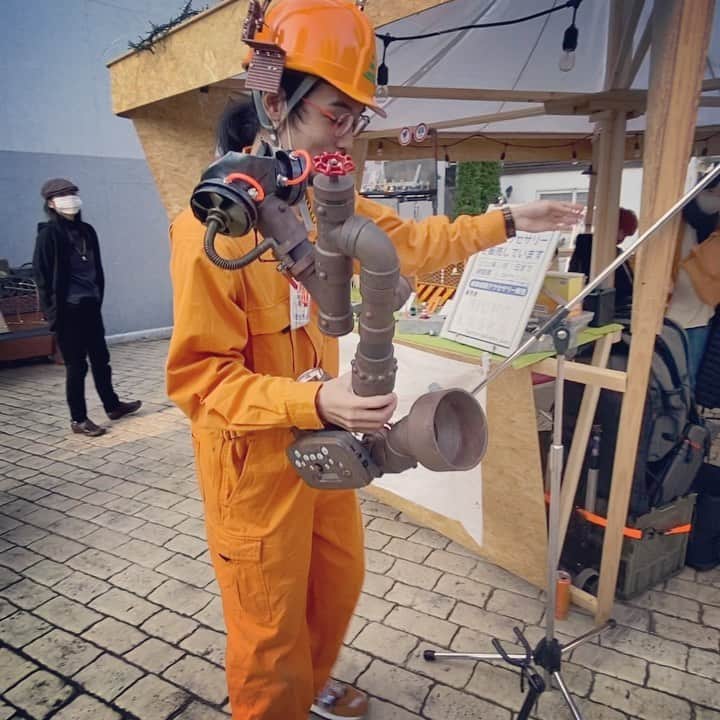 鴨志田由貴のインスタグラム：「目黒で開催されている蒸奇博で見た、変な楽器。」