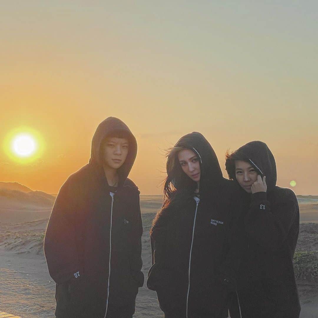 孫尤安（YoannaS）のインスタグラム：「TEAM SUN🙌🏻🤣 @lostinrich   🌝♾🌞」