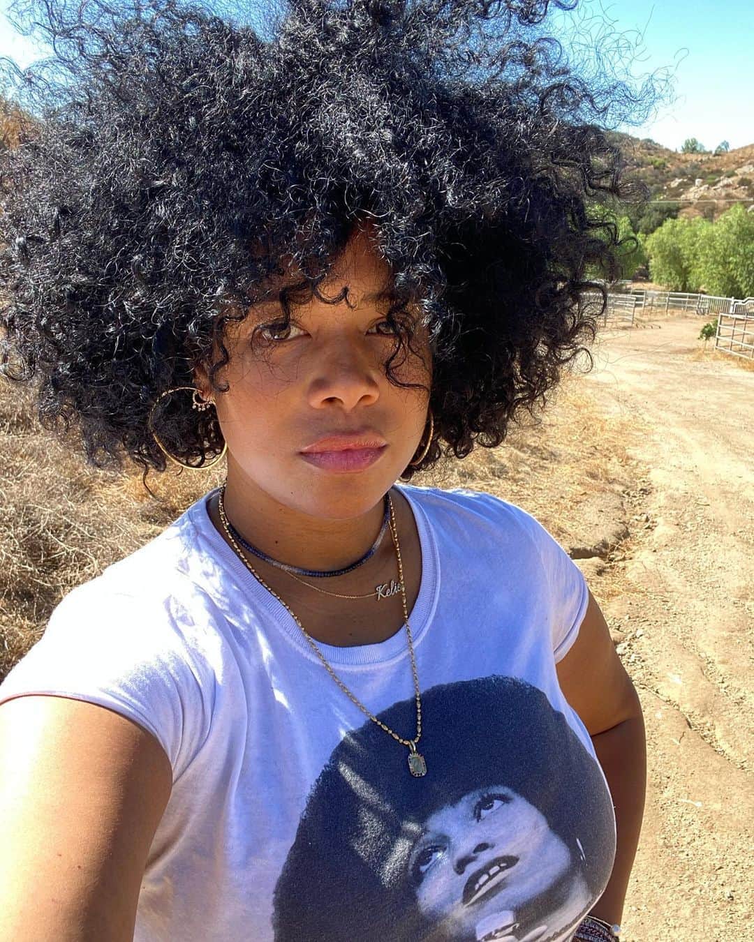 ケリスのインスタグラム：「Happy freedom Friday !」