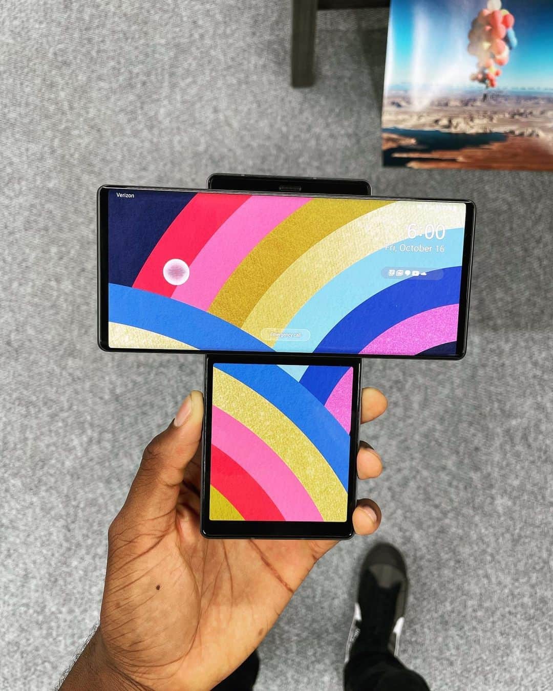 マーケス・ブラウンリーのインスタグラム：「LG Wing.  It’s weird y’all.」