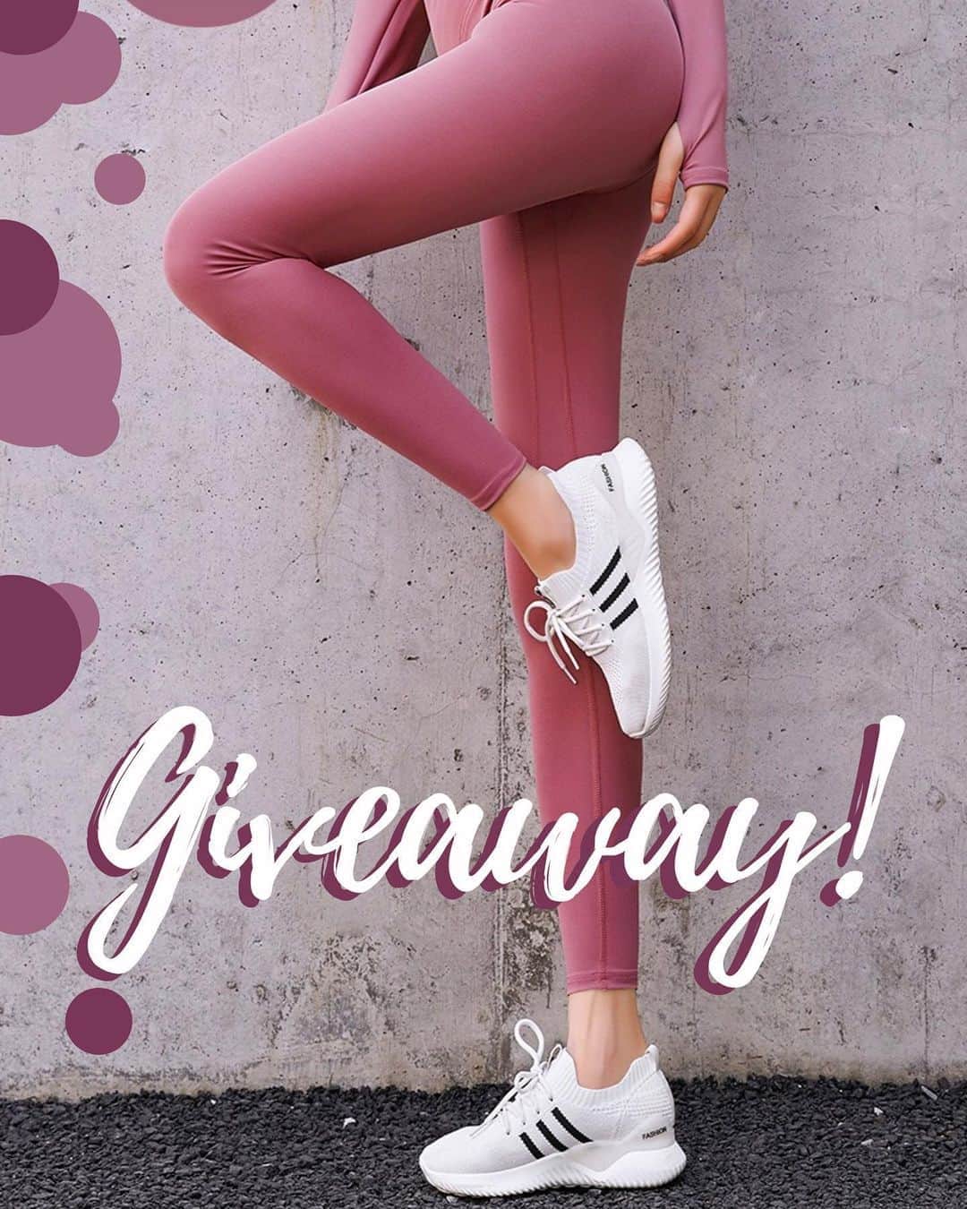 シャーニ・ヴィンソンのインスタグラム：「🎉24 hour GIVEAWAY TIME 🎉‎  I have teamed up with my friends @lyrefitness to give away 20 Leggings! 💕 ‎ That's right! There will be 20 Winners 😍💰Usually sold for $60.. but today, they're FREE. ‎ All you have to do to enter this giveaway is:  👉follow @sharnivinson + @lyrefitness 👉Tag 2 friends below (more tags = more chances to win!) 👉DM @lyrefitness with "I love leggings"  ‎ After 24hours, 20 people will be chosen as winners! ‎ Winners will receive a link by DM from @lyrefitness to choose their color, size and have it delivered directly to them! Hurry Up ⏰ ‎ #giveaway #giveawaycontest #fitness #win #leggings #bikini #swimwear」