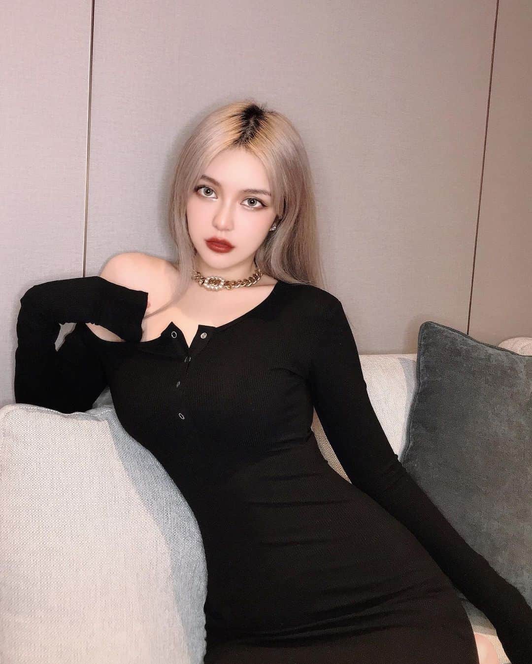 Grace Chowのインスタグラム：「你让我说啥…」
