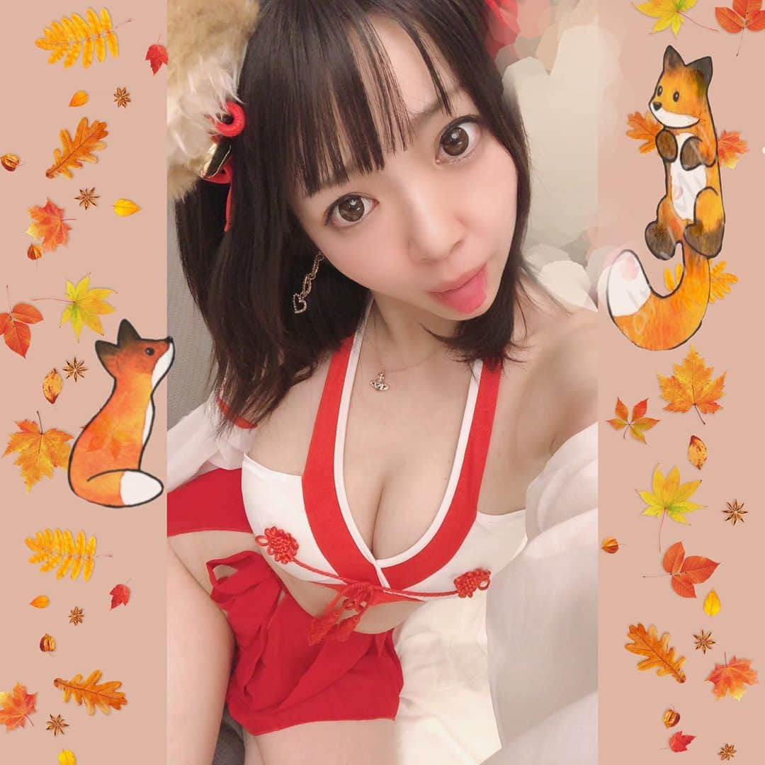 音羽莉夢のインスタグラム：「可愛い衣装🦊🍄🍂🍁  #童顔ロリ巨乳 #合法ロリ #ロリコンホイホイ #撮影会モデル #音羽莉夢 #アミックエンターテインメント  #グラドル自画撮り部 #グラドル」